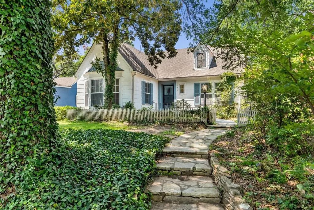 1411 Main Street, Denison