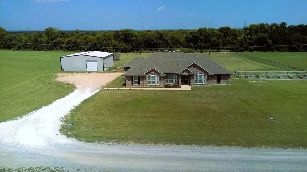 496 Marshall Circle, Whitewright
