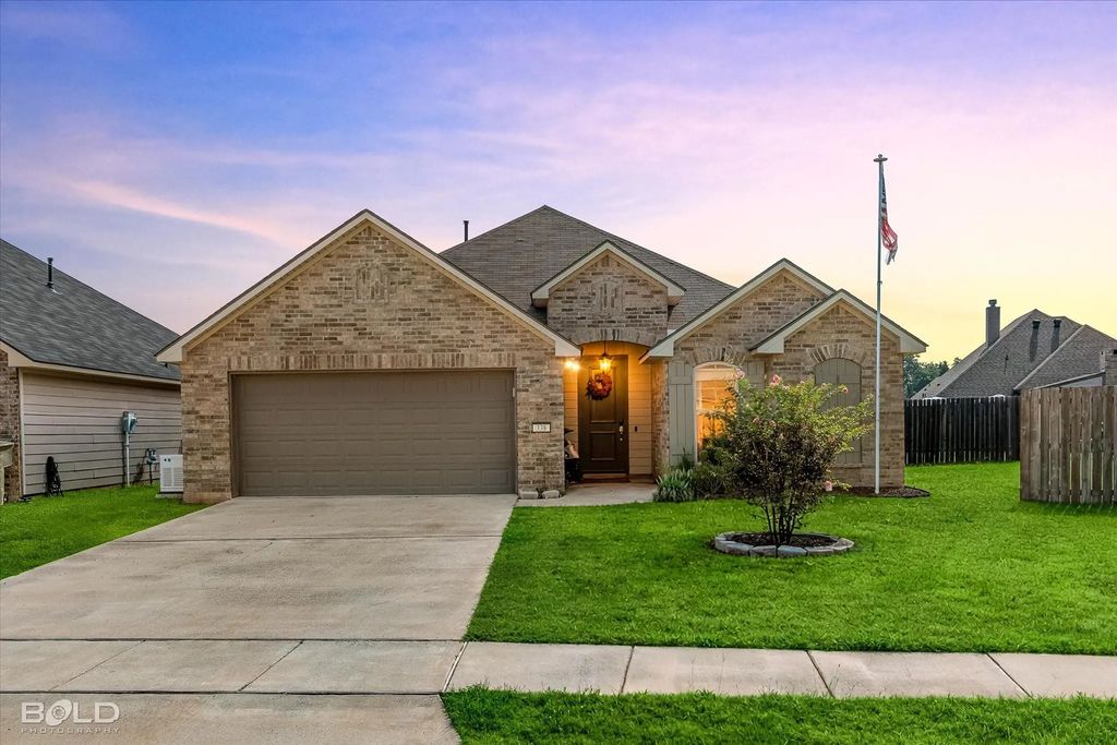 338 Ouachita Lane, Bossier City