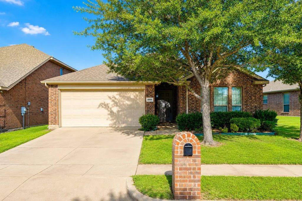 1005 Meadow Green Court, Princeton