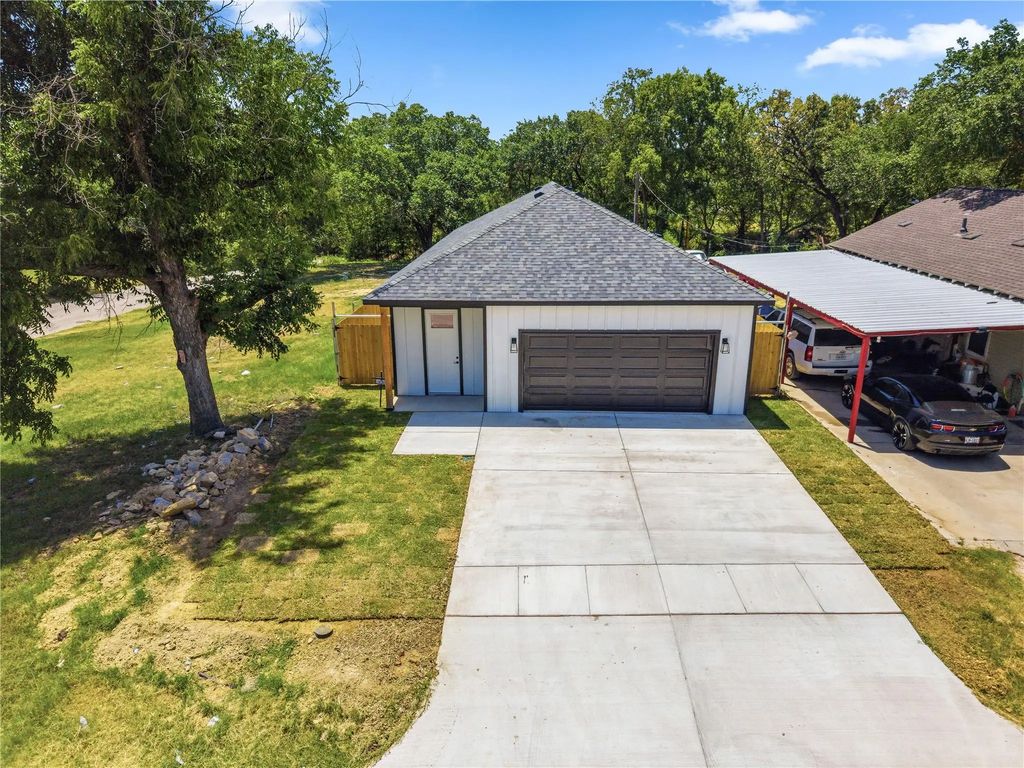 1818 E Tucker Street, Fort Worth