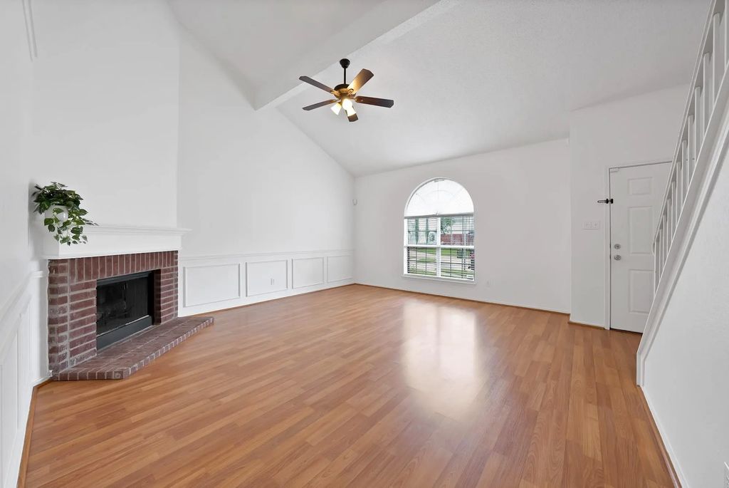 6711 Spur Ridge Court, Arlington