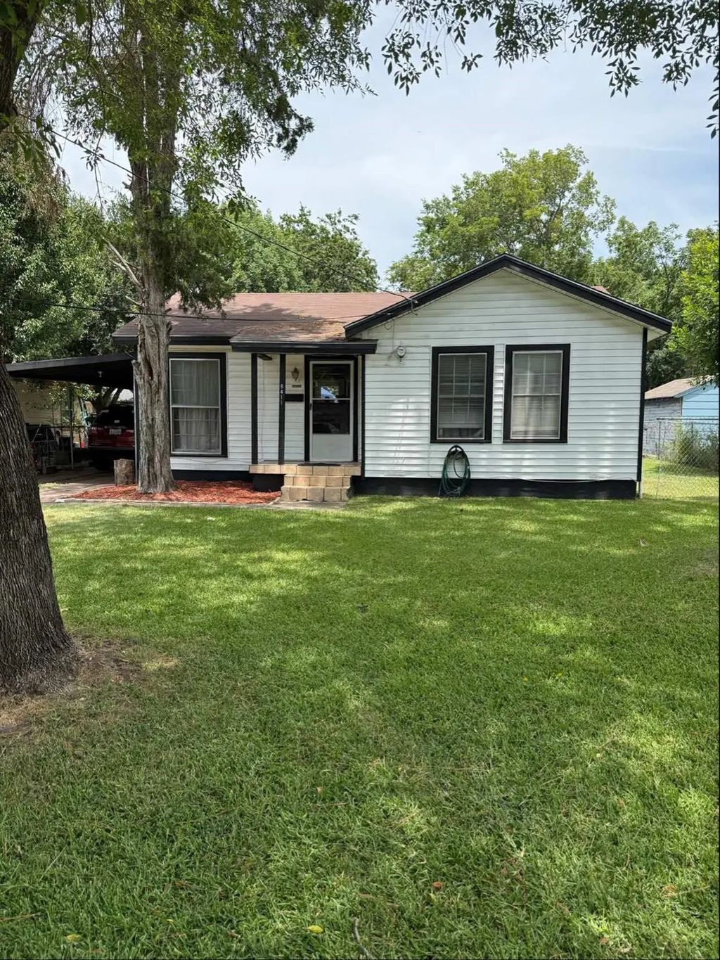 8411 Birch Avenue, Dallas