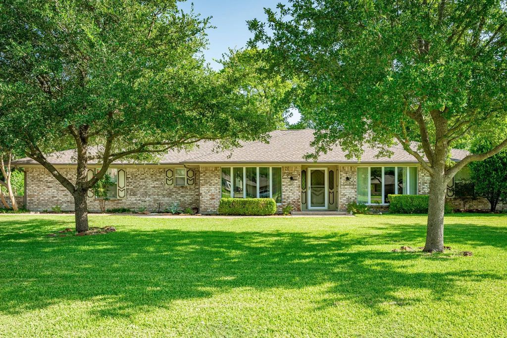 175 Moonlight Drive, Murphy