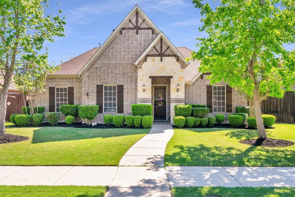 12374 Flowering Drive, Frisco