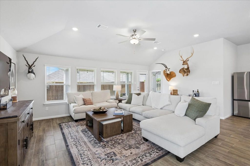 8924 Flying Eagle Lane, Fort Worth