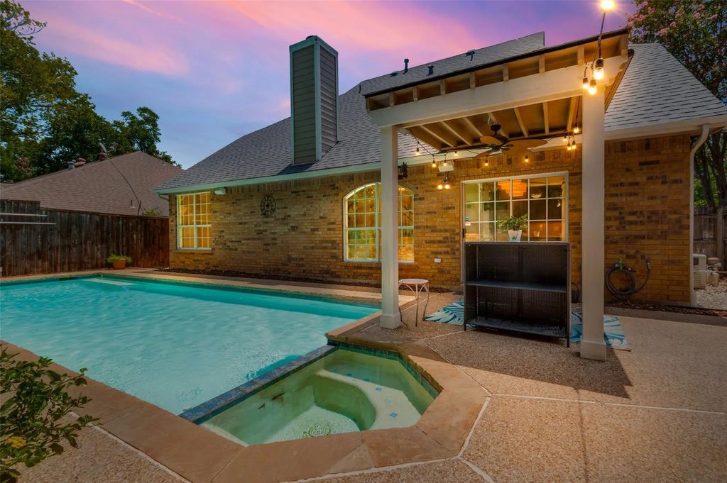 3309 Paint Brush Lane, Bedford