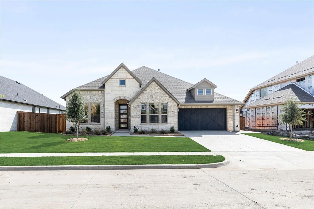 2329 Flora Drive, McLendon Chisholm
