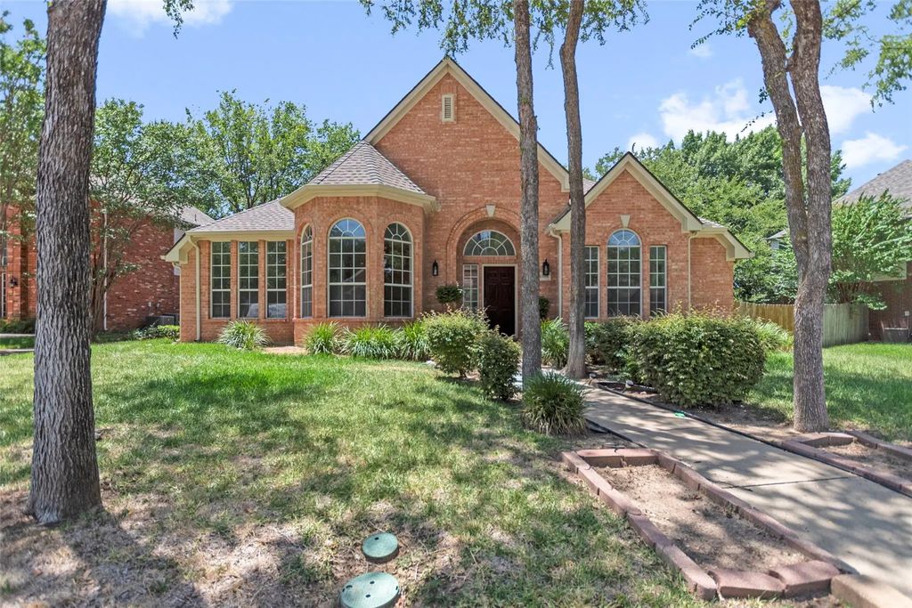 6304 Fox Hunt Drive, Arlington