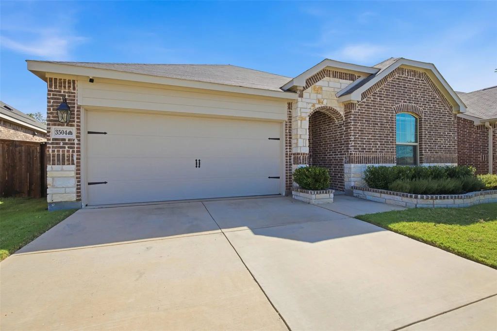 3504 Maroon Creek Road, Aubrey