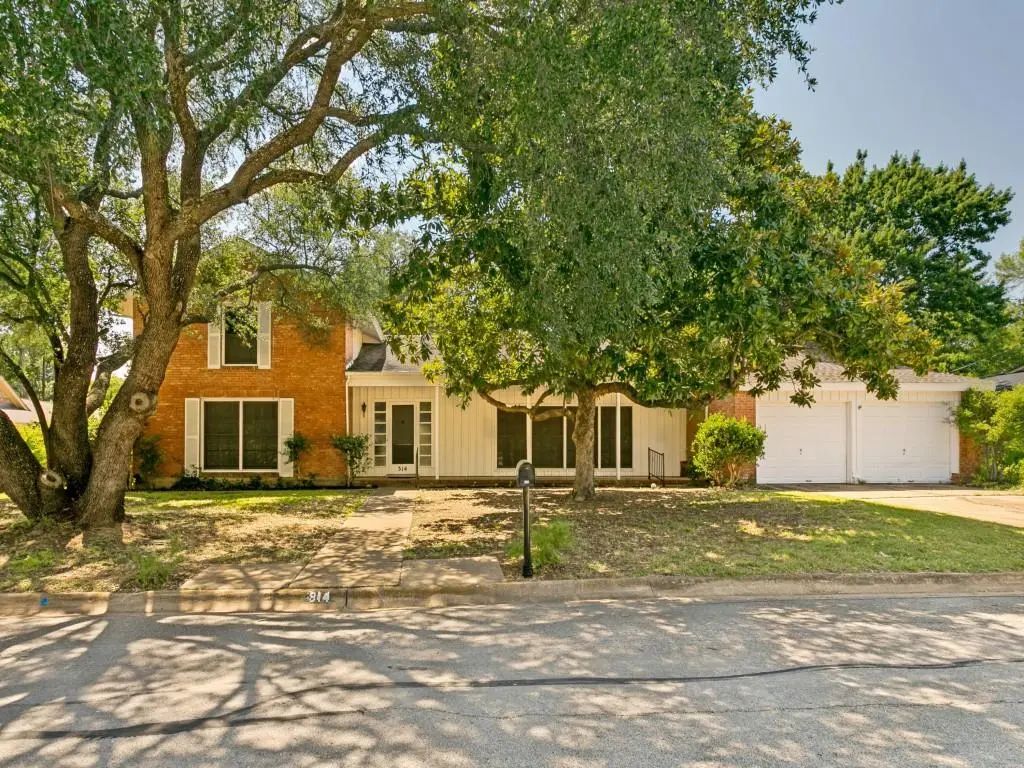 314 S Jackson Avenue, Justin