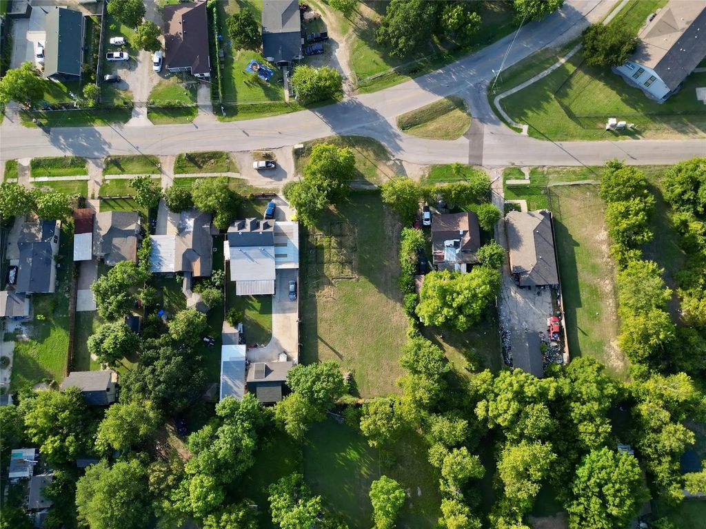 3348 E Overton Road, Dallas
