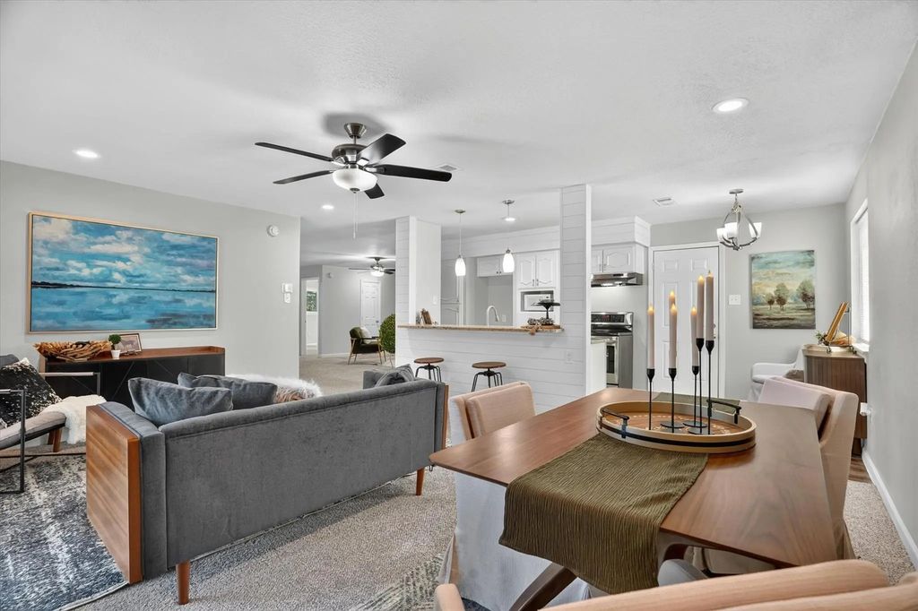 404 Nw Wintercrest Road, Burleson