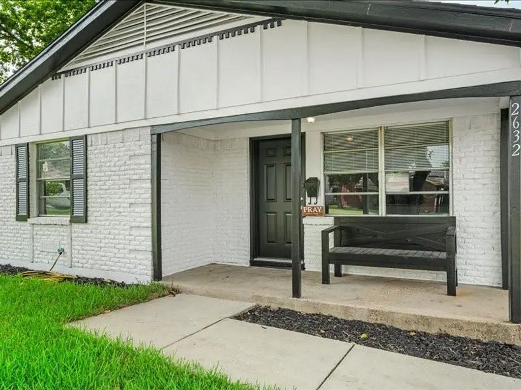 2632 Emerald Drive, Mesquite