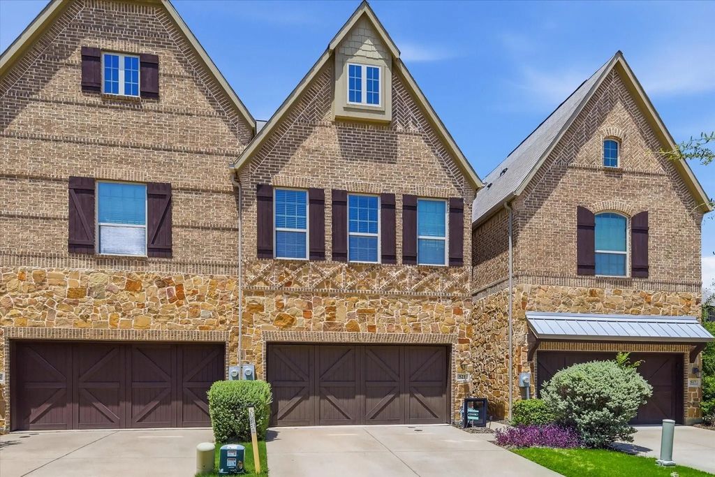 521 Reale Drive, Irving