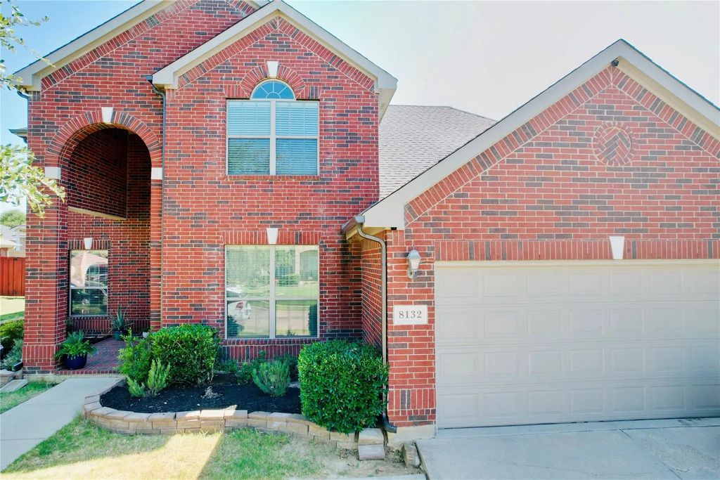 8132 Guadalupe Road, Arlington