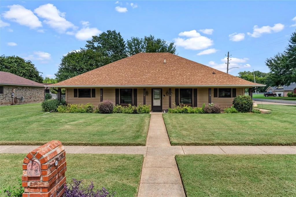 2300 Brookhaven Drive, Bossier City