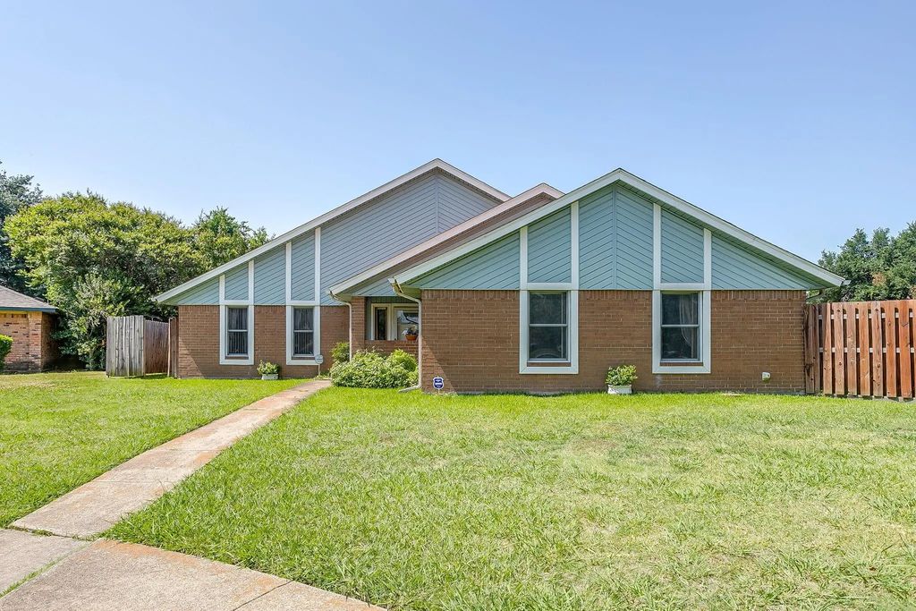 5419 Barcelona Drive, Garland