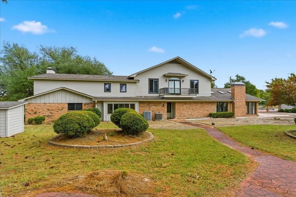 10736 E Highway 154, Sulphur Springs