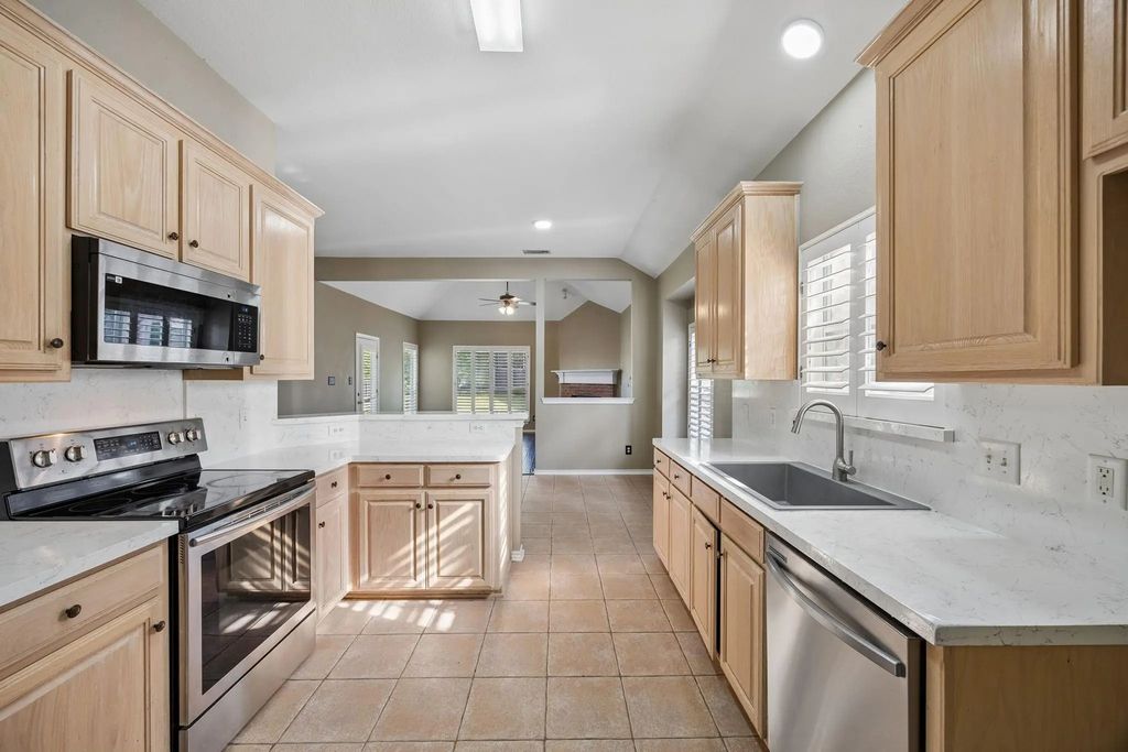 1833 Melton Drive, Carrollton
