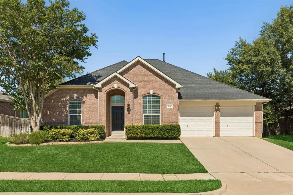 5141 Comstock Circle, Fort Worth