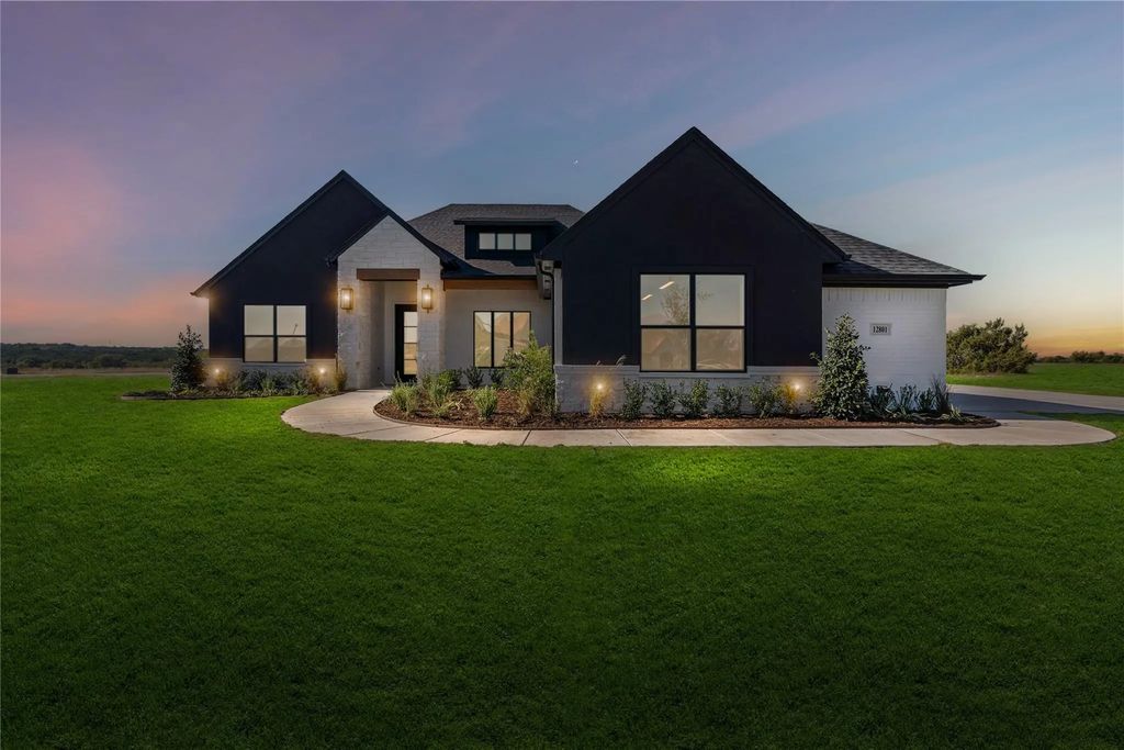 12801 Torello Court, Godley