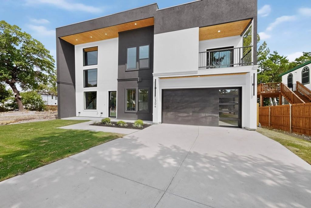 2304 Bonnie View Road, Dallas