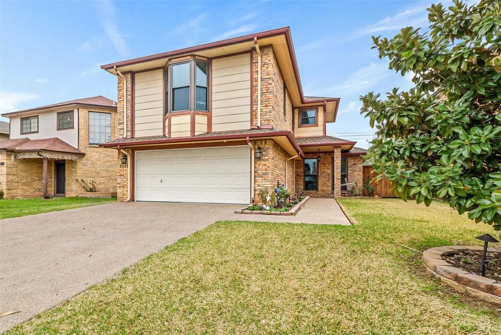 1110 Carrington Court, Irving