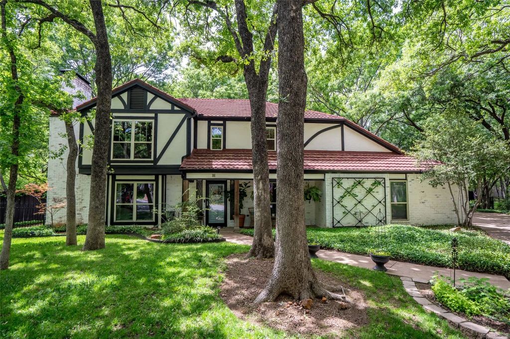 3 Echo Cove, Grapevine