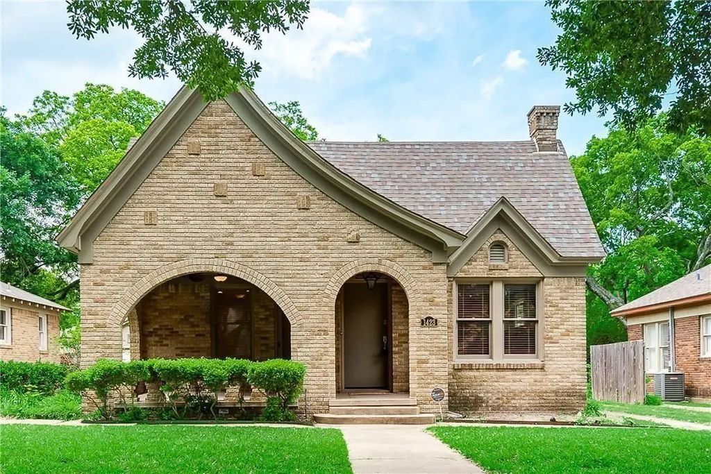 1423 Hollywood Avenue, Dallas
