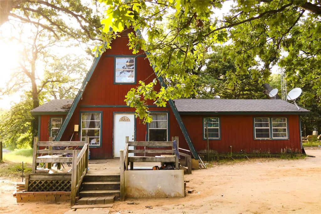 1325 County Road 263 263, Gainesville