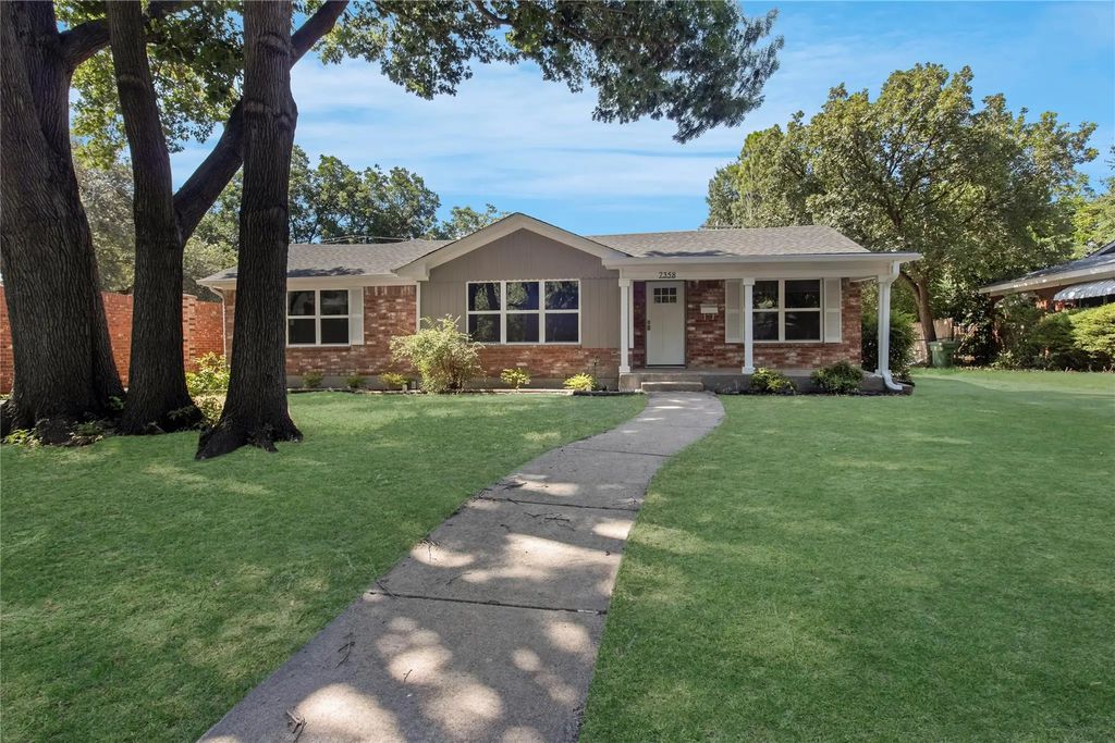 7358 Winnell Way, North Richland Hills
