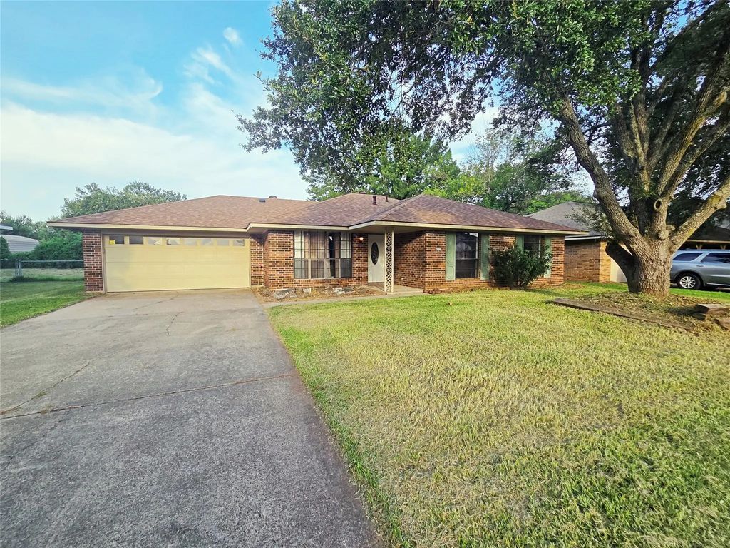 4911 Longstreet Place, Bossier City