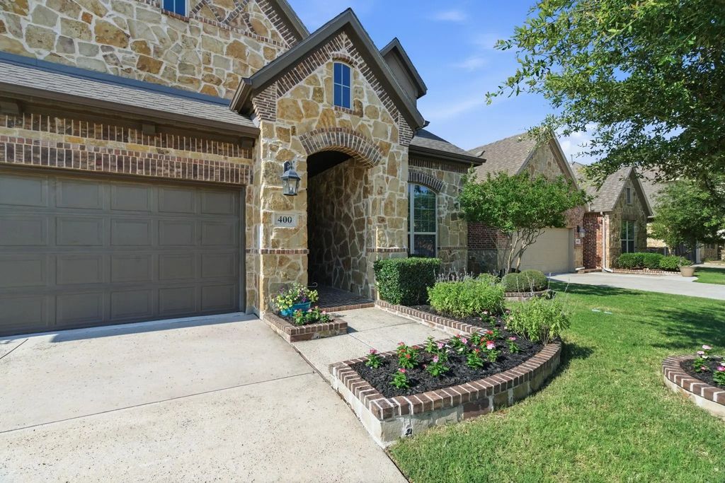 400 Ridgewood Drive, Lewisville