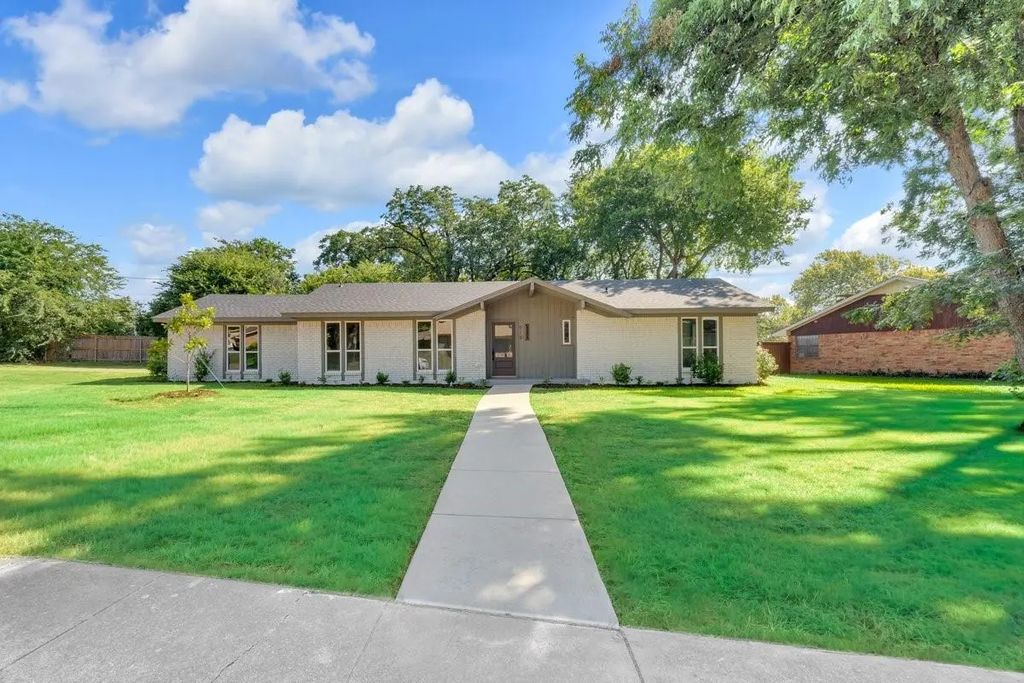 619 Green Castle Drive, Dallas