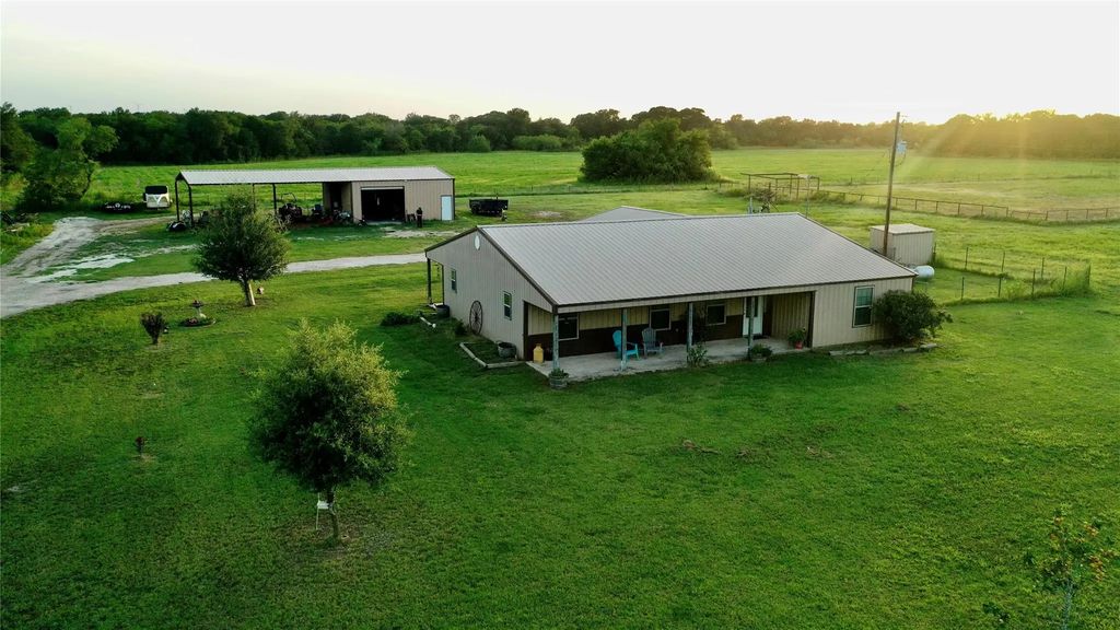 1347 Lcr 152, Mount Calm