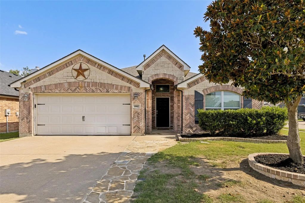 6961 Big Wichita Drive, Fort Worth