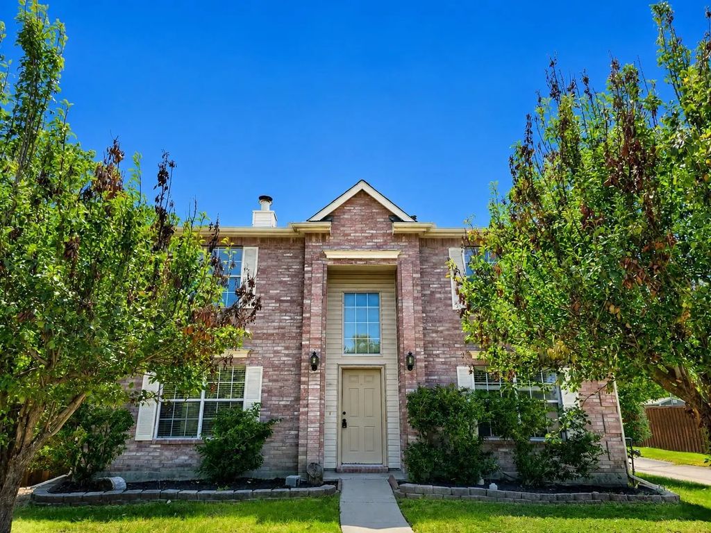 4512 Saddlebrook Drive, Carrollton