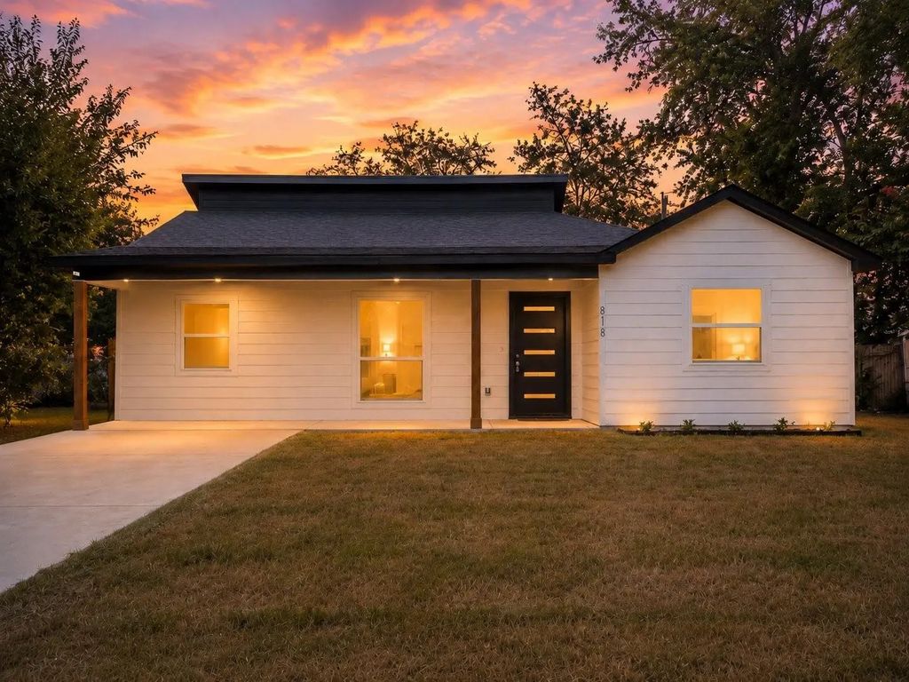 818 Chickasaw Trace, Grand Prairie