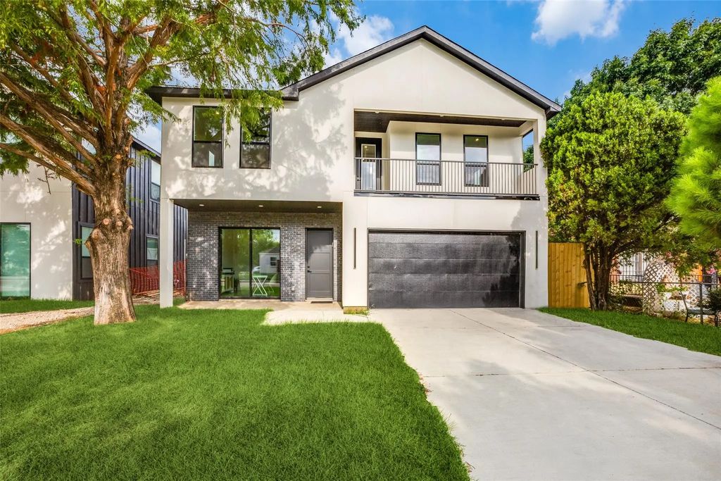 3423 N Winnetka Avenue, Dallas