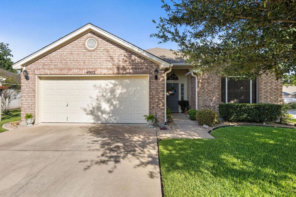 4902 J I Bruce Drive, Temple