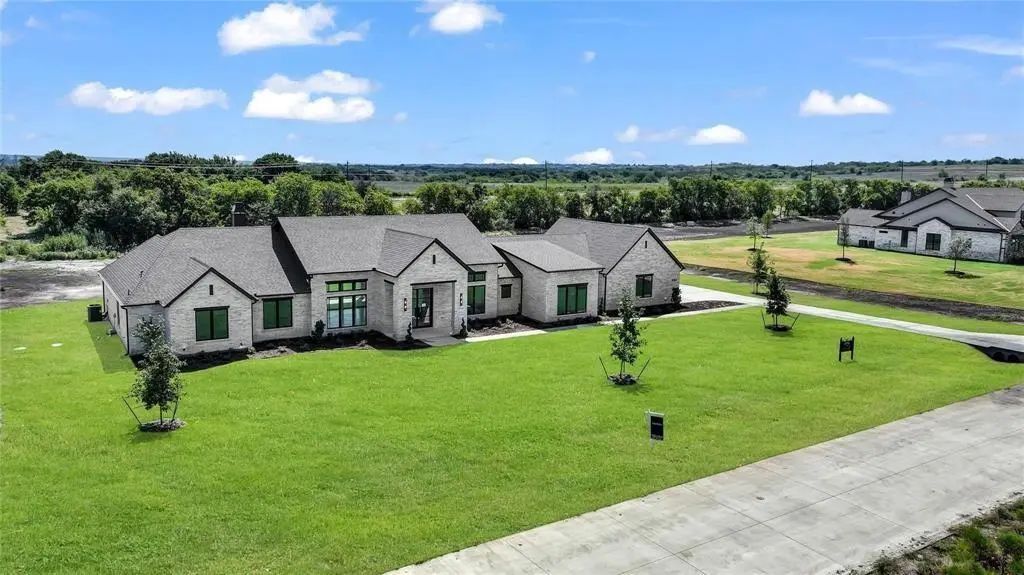 5024 Frost Creek, Aledo