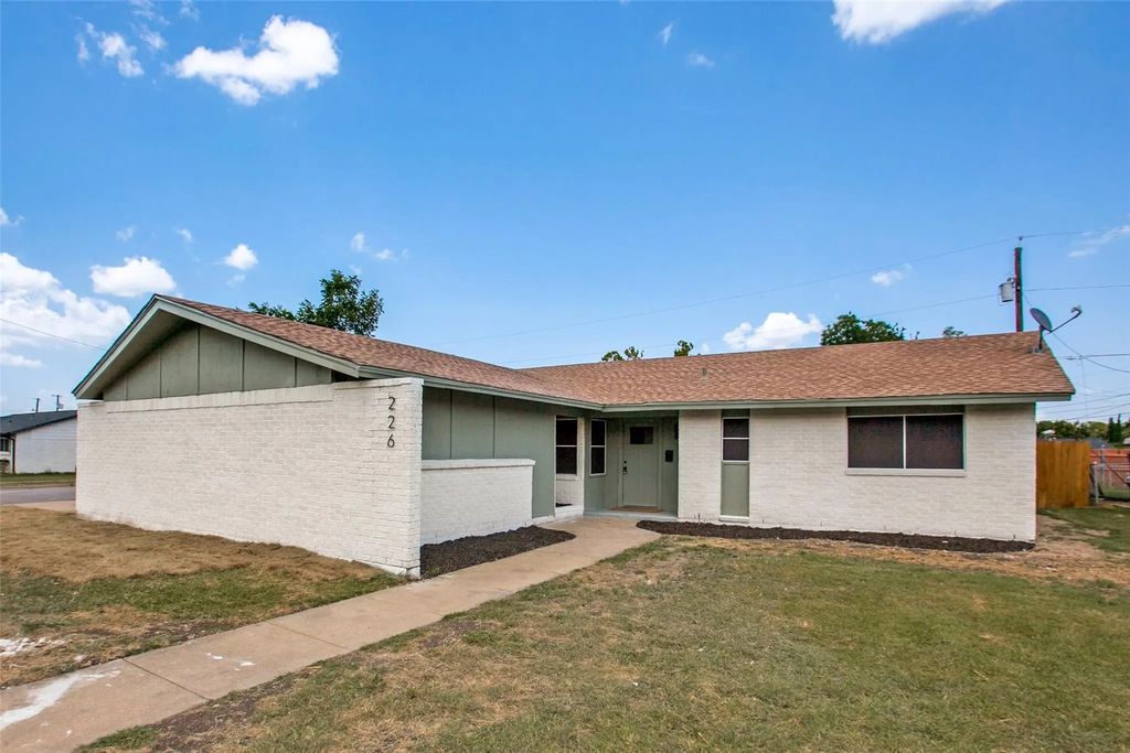 226 N Forest Crest Drive, Garland