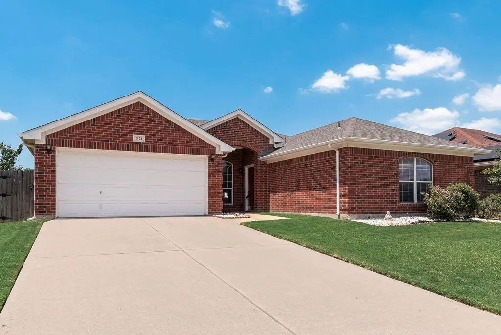 1621 Brookleaf Drive, Arlington