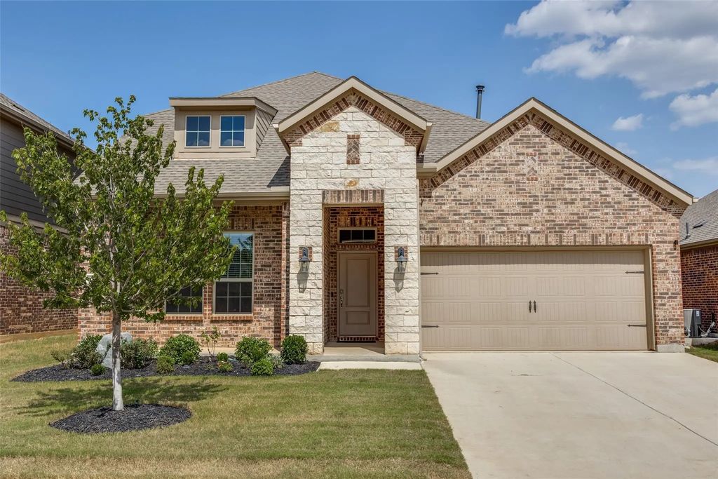 3816 Blacksmith Road, Aubrey