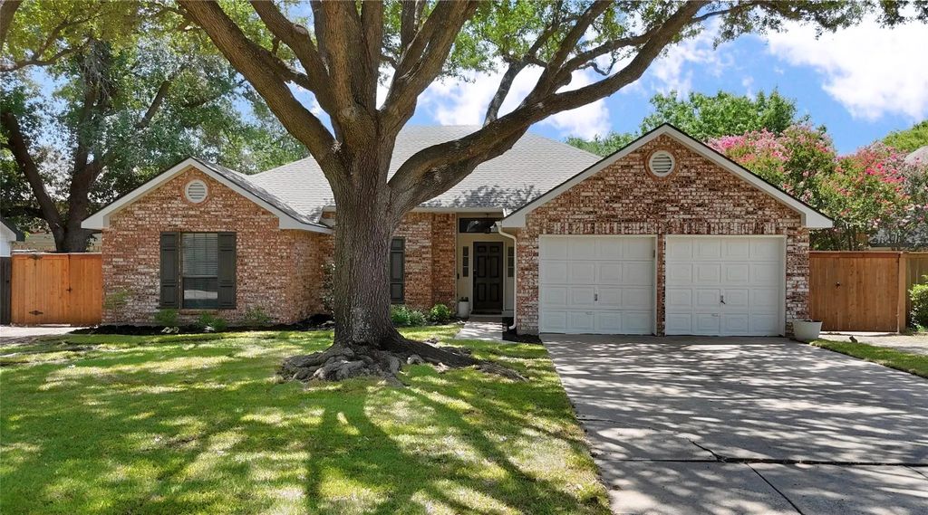 3321 Knob Oak Drive, Grapevine