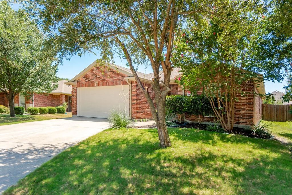 805 Andrews Court, Anna