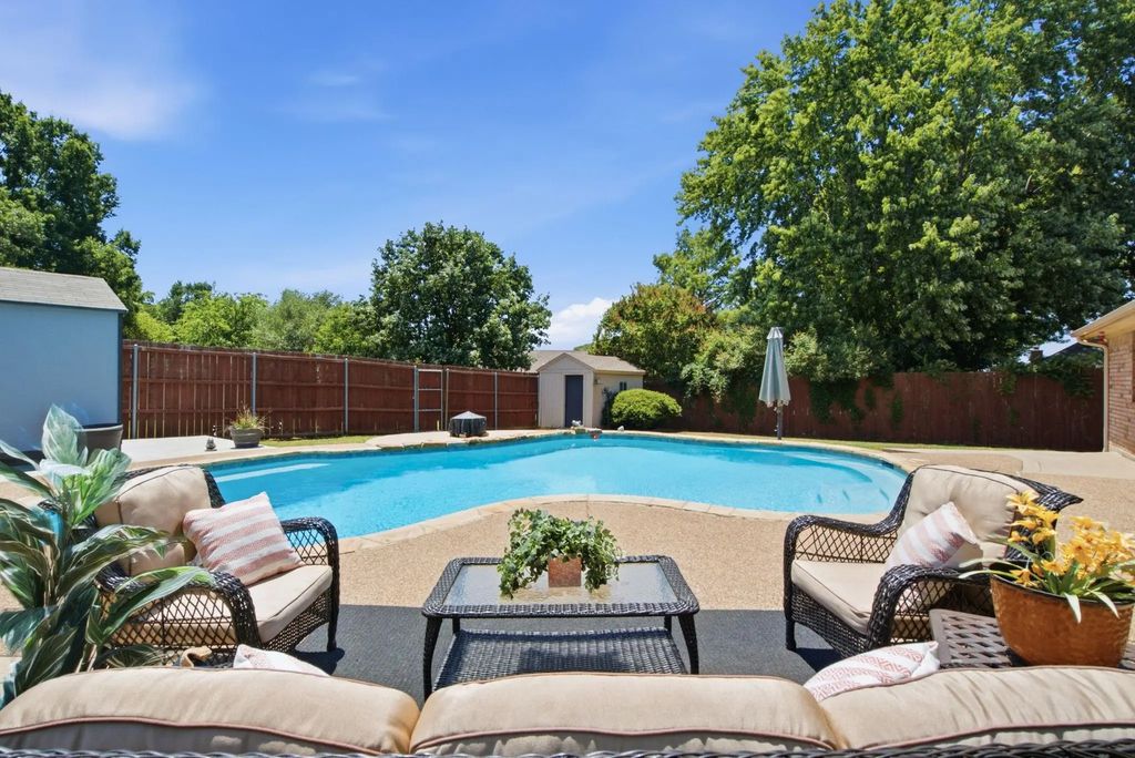 1703 Oakmeadow Drive, Decatur