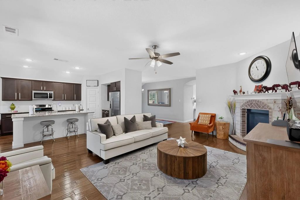 1021 Acacia Drive, Anna
