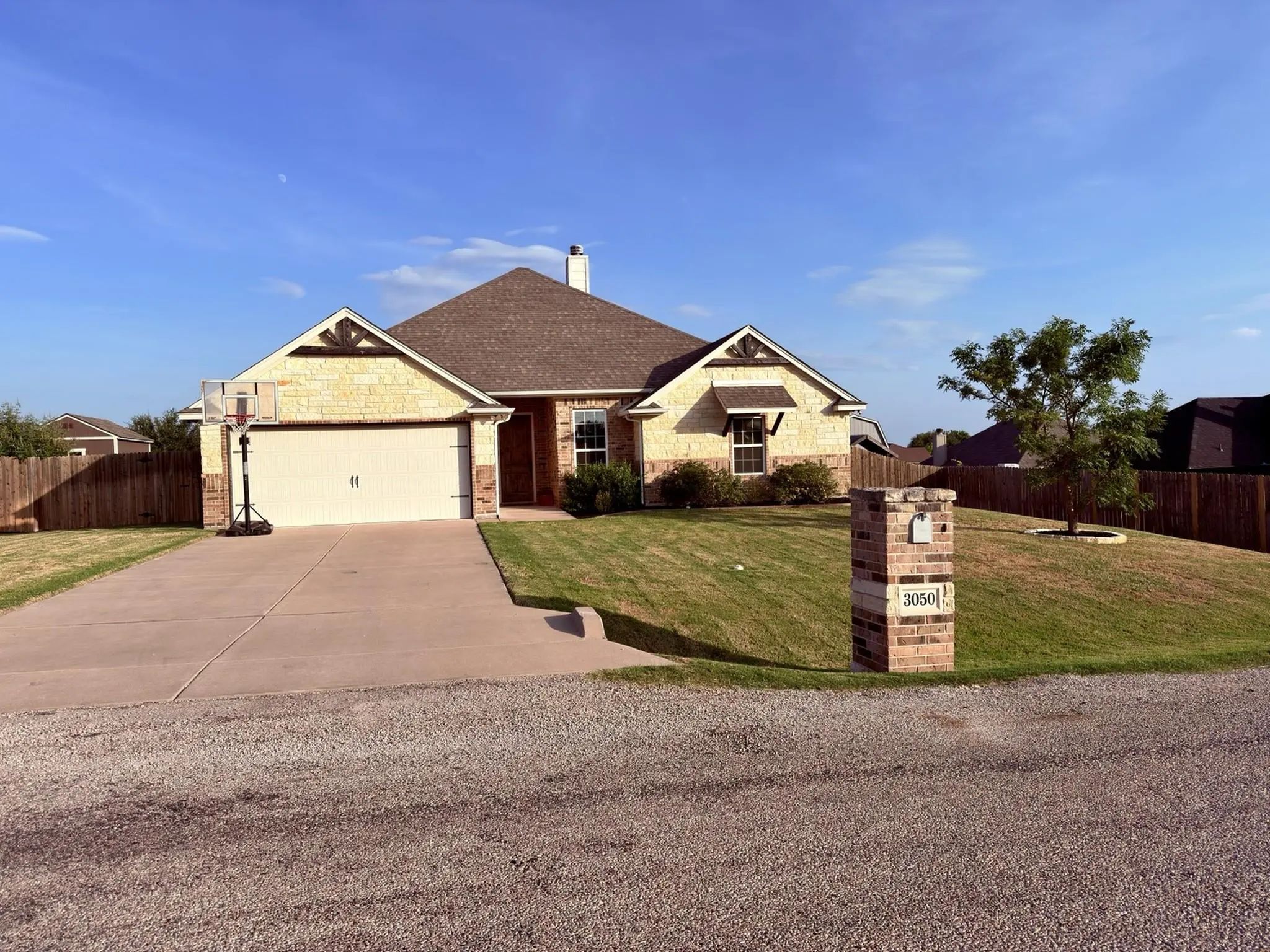 Photo of Listing #21340178